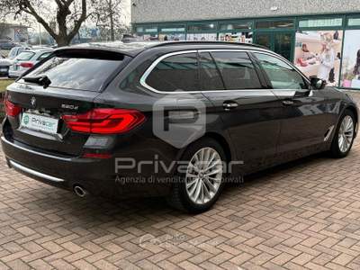 BMW Serie 5 520d BMW 520d xDrive Touring Luxury Nero usata Manerba del Garda