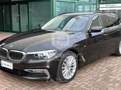 BMW Serie 5 520d BMW 520d xDrive Touring Luxury Nero usata Manerba del Garda