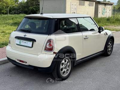 MINI One MINI Mini 1.6 16V One (55kW) Giallo usata Cuneo