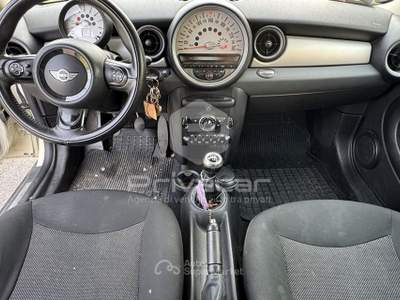 MINI One MINI Mini 1.6 16V One (55kW) Giallo usata Cuneo