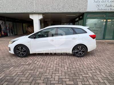 Kia Cee'd KIA cee'd 1.6 CRDi 110 CV SW Active Bianco usata Manerba del Garda