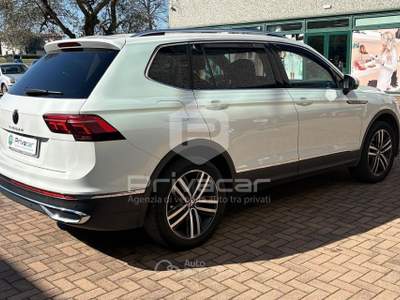 Volkswagen Tiguan Allspace VOLKSWAGEN Tiguan Allspace 2.0 TDI SCR DSG Elegance Bianco usata Manerba del Garda