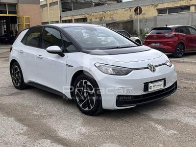 Volkswagen ID.3 VOLKSWAGEN ID.3 Life Bianco usata Montesilvano