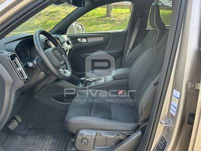Volvo XC40 VOLVO XC40 B3 automatico Core Giallo usata Torino
