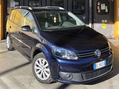 Volkswagen Touran Touran II 2010 2.0 tdi Highline dsg Blu/Azzurro usata Bolzano