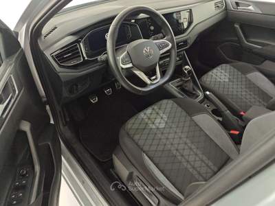 Volkswagen Taigo Taigo 1.0 tsi R-Line 115cv Argento usata Rondissone