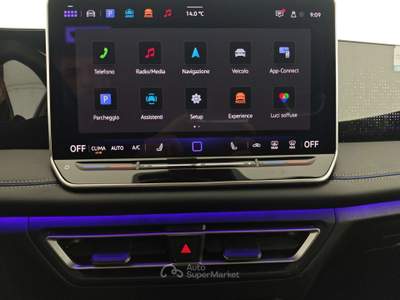 Volkswagen Tiguan Tiguan 2.0 tdi R-Line 150cv dsg Argento usata Rondissone