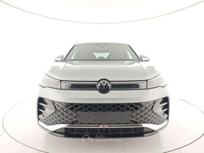 Volkswagen Tiguan Tiguan 2.0 tdi R-Line 150cv dsg Argento usata Rondissone