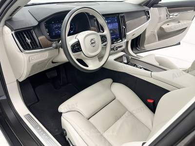 Volvo V90 Cross Country B4 (d) 197CV AWD AUT BUSINESS PRO LINE Grigio usata Bassano del Grappa