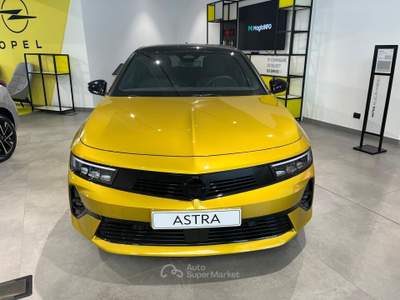 Opel Astra Astra 1.2 t GS s&s 130cv at8 Giallo usata Milano