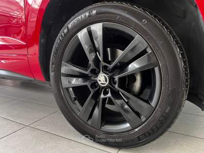 Skoda Karoq 1.6 TDI SCR SPORTLINE - OK NEOPATENTATI - EURO 6 Rosso usata Meda