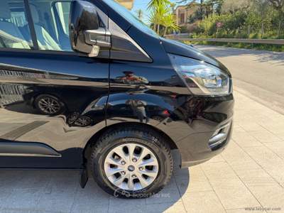 Ford Tourneo Custom Tourneo Custom 320 2.0 TDCi 105 PL Trend Nero usata TORRENOVA