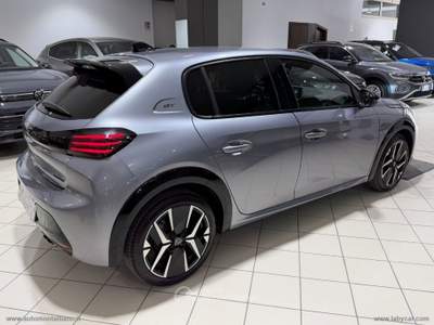Peugeot 208 208 Hybrid 136 e-DCS6 GT Argento usata Favara