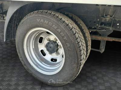 Iveco Daily 35 c14 v lh2 3520 e6d-temp furgonato in alluminio e sponda idraulica Bianco usata Fisciano
