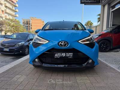 Toyota Aygo Connect 1.0 VVT-i 72 CV 5p 2020 Blu/Azzurro usata Andria