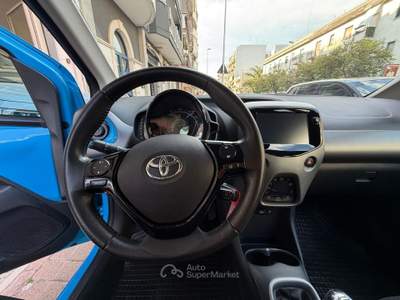 Toyota Aygo Connect 1.0 VVT-i 72 CV 5p 2020 Blu/Azzurro usata Andria