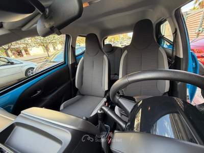 Toyota Aygo Connect 1.0 VVT-i 72 CV 5p 2020 Blu/Azzurro usata Andria