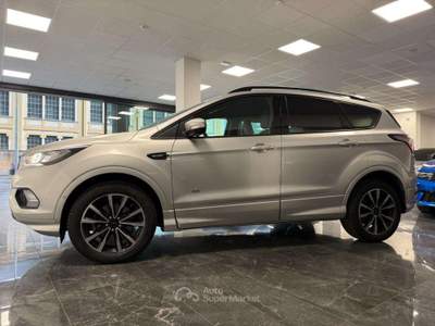 Ford Kuga 2.0 TDCI 150 CV S&S 4WD Powershift ST-Line-GANCIO Grigio usata Villa Carcina