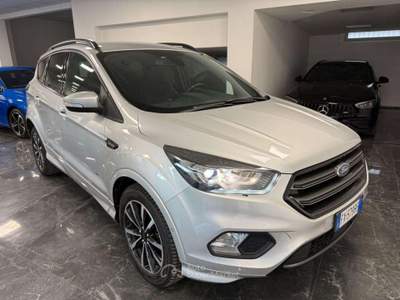 Ford Kuga 2.0 TDCI 150 CV S&S 4WD Powershift ST-Line-GANCIO Grigio usata Villa Carcina