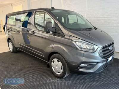 Ford Tourneo Custom 340 2.0 EcoBlue 170 cv Passo Lungo - 9 Posti Grigio usata Este
