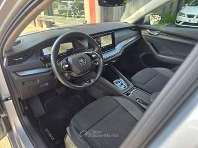 Skoda Octavia 2.0 TDI EVO SCR DSG Wagon Executive Navi LED PDC++ Argento usata Rezzato
