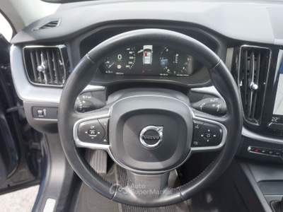 Volvo XC60 2.0 d4 Business geartronic Blu/Azzurro usata Gorlago