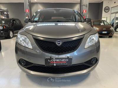 Lancia Ypsilon 1.2 GOLD KM 32000 Grigio usata Torino