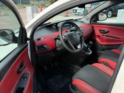 Lancia Ypsilon Lancia Ypsilon 1.2 69 CV Bianco usata TELESE TERME