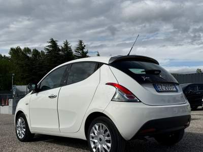 Lancia Ypsilon Lancia Ypsilon 1.2 69 CV Bianco usata TELESE TERME
