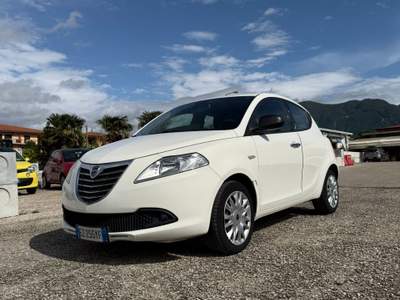 Lancia Ypsilon Lancia Ypsilon 1.2 69 CV Bianco usata TELESE TERME