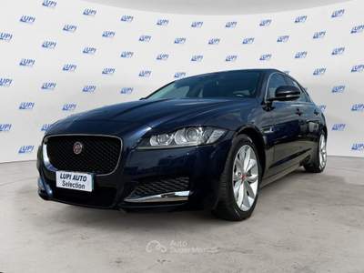 Jaguar XF 2.0d Prestige 180cv auto Blu/Azzurro usata Pistoia