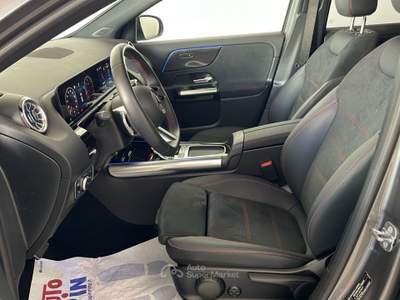 Mercedes-Benz GLA GLA 200 d AMG Line Premium Grigio usata Sava