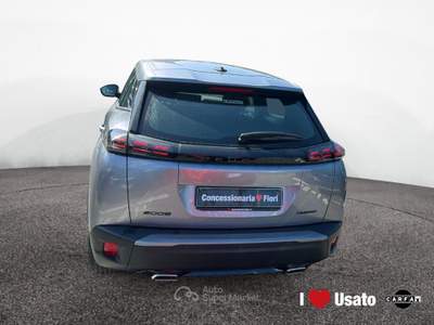 Peugeot 2008 II 2023 1.2 hybrid Style 145cv e-dcs6 Grigio usata Roma