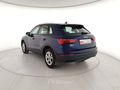 Audi Q3 2.0 35 TDI S Tronic Business Blu/Azzurro usata Massa