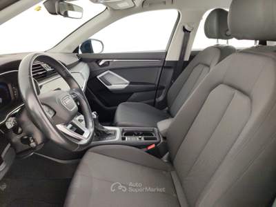 Audi Q3 2.0 35 TDI S Tronic Business Blu/Azzurro usata Massa
