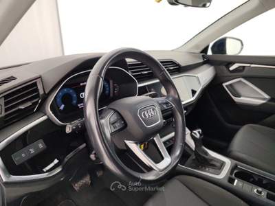 Audi Q3 2.0 35 TDI S Tronic Business Blu/Azzurro usata Massa