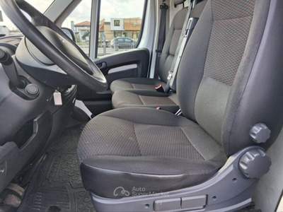 Peugeot Boxer 333 L2H2 2.2 BlueHDi 120cv S&S Bianco usata Sarzana