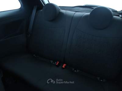 Fiat 500 1.0 70cv Hybrid Sensori posteriori/Uconnect 7" Radio Live touchscreen Bluetooth/USB con DAB Bianco usata Feltre