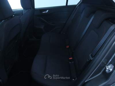Ford Focus 1.5 Ecoblue 120cv ST Line Cerchi in lega da 18"/Navigatore/Privacy glass Grigio usata Feltre