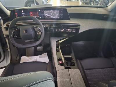 Peugeot 3008 Hybrid 145 Allure e-DCS 6 Bianco usata Sarzana