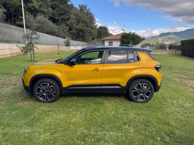Jeep Avenger mhev summit 1.2 100cv dct mhev Giallo usata Fisciano