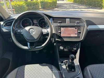 Volkswagen Tiguan Tiguan 2.0 tdi Business 150cv TAGLIANDI VW + GOMME NUOVE Grigio usata Santa Croce sull'Arno