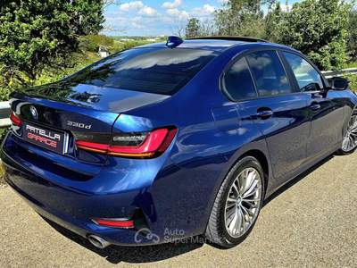 BMW Serie 3 330d 330d XDRIVE LUXURY 286cv Blu/Azzurro usata Altamura