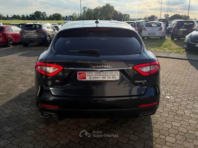 Maserati Levante Diesel AWD Granlusso Grigio usata Calestano