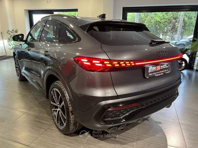Audi Q5 SPB TDI mHEV+ S tronic quattro S line edition Grigio usata Angri
