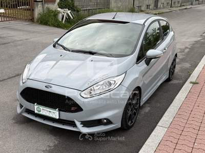 Ford Fiesta FORD Fiesta 1.6 200CV 3 porte ST 200 Grigio usata Cuneo