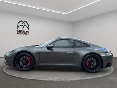 Porsche 911 3.0 Carrera 4 GTS PDK Grigio usata Roma