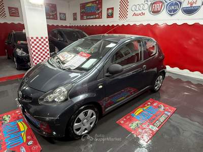 Toyota Aygo 1.0 68cv Sol 3P. - 2007 Grigio usata Giugliano in Campania