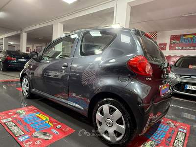 Toyota Aygo 1.0 68cv Sol 3P. - 2007 Grigio usata Giugliano in Campania