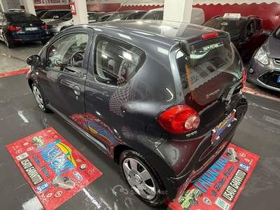 Toyota Aygo 1.0 68cv Sol 3P. - 2007 Grigio usata Giugliano in Campania